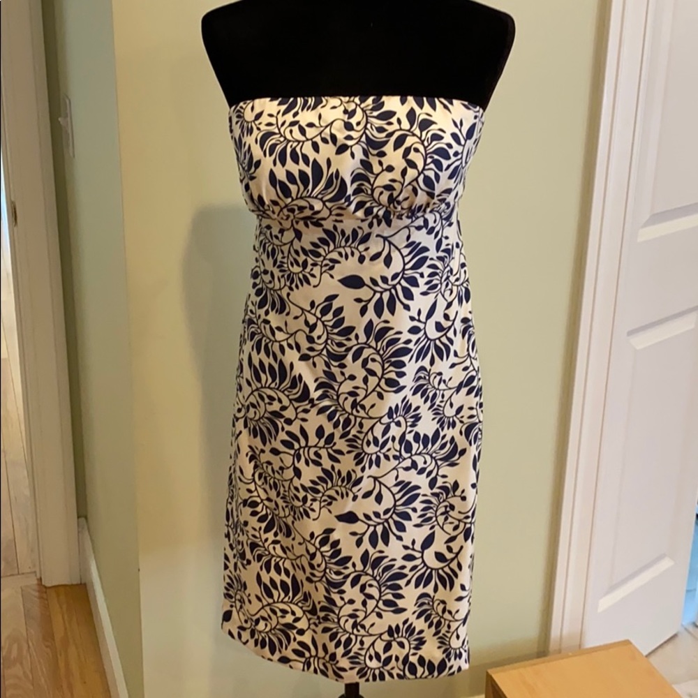 Vineyard Vines strapless dress